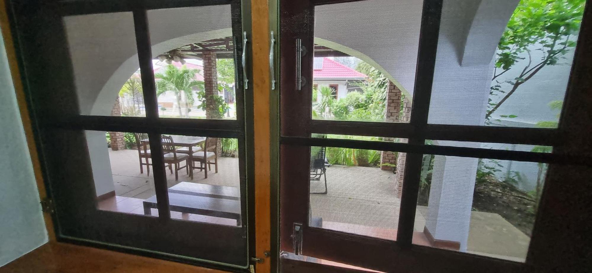 Meyers Hua Hin Hotel Buitenkant foto
