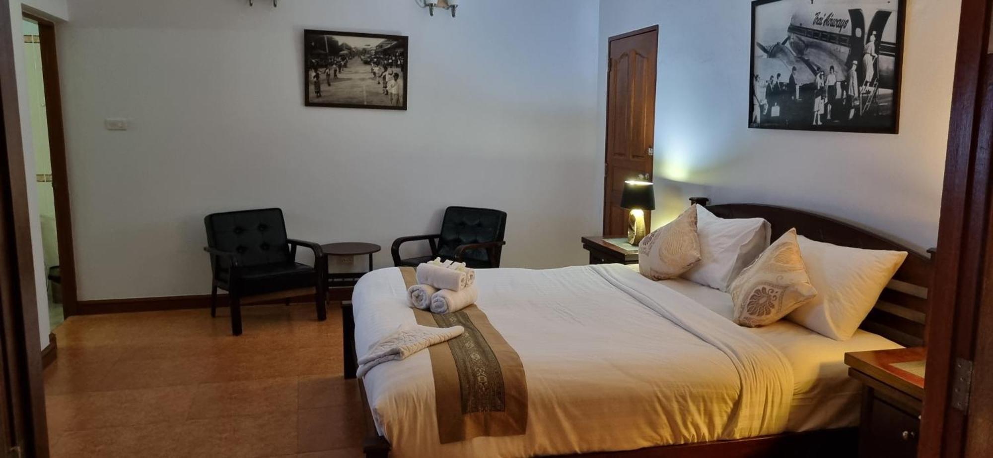 Meyers Hua Hin Hotel Buitenkant foto